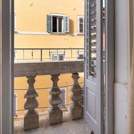Mimi Carera Apartment & Room Rovinj Extérieur photo