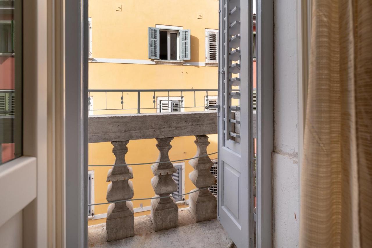 Mimi Carera Apartment & Room Rovinj Extérieur photo