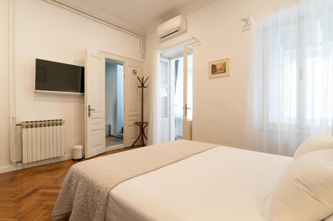 Mimi Carera Apartment & Room Rovinj Extérieur photo
